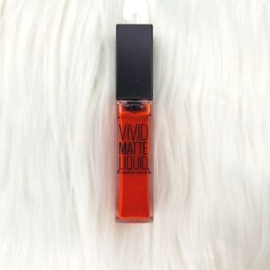 Maybelline Color Sensational Vivid Matte Liquid Lipstick Orange Shot